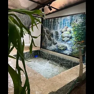 https://casa-de-lujo-sector-poblado.colombiamedellinhotels.com